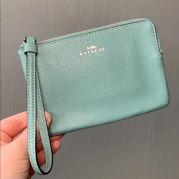 BUNDLE - EUC - Coach Corner Zip Wristlet in Light Blue/Green - Picture 3 of 14